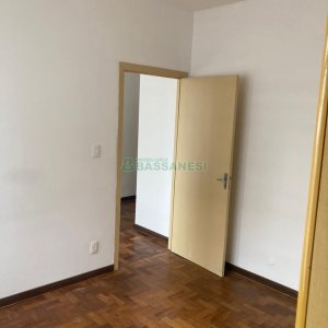 Apto Mobiliado com 50m², 1 dormitório, no bairro Centro em Caxias do Sul para Alugar
