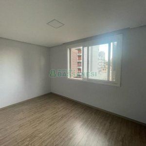 Apartamento com 100m², 3 dormitórios, 1 vaga, no bairro Centro em Caxias do Sul para Comprar