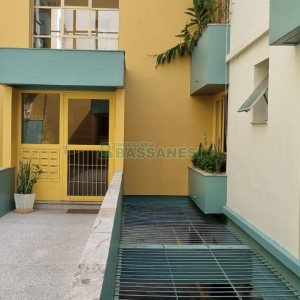 Apartamento, 2 dormitórios, 1 vaga, no bairro Santa Catarina em Caxias do Sul para Comprar