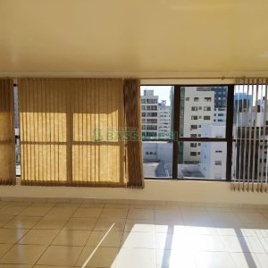 Sala com 45m², no bairro Centro em Caxias do Sul para Comprar