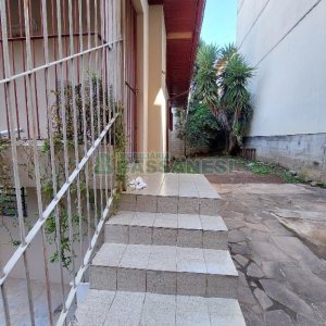 Casa com 180m², 3 dormitórios, 2 vagas, no bairro Rio Branco em Caxias do Sul para Alugar
