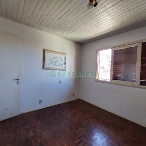 Casa com 180m², 3 dormitórios, 2 vagas, no bairro Rio Branco em Caxias do Sul para Alugar