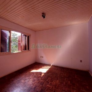 Casa com 180m², 3 dormitórios, 2 vagas, no bairro Rio Branco em Caxias do Sul para Alugar