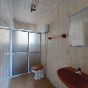 Casa com 180m², 3 dormitórios, 2 vagas, no bairro Rio Branco em Caxias do Sul para Alugar