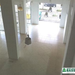 Loja com 272m², no bairro São Pelegrino em Caxias do Sul para Comprar