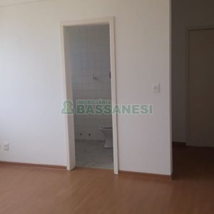 Sala com 42m², no bairro Centro em Caxias do Sul para Alugar