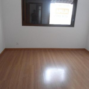 Apartamento com 50m², 1 dormitório, 1 vaga, no bairro Lourdes em Caxias do Sul para Alugar