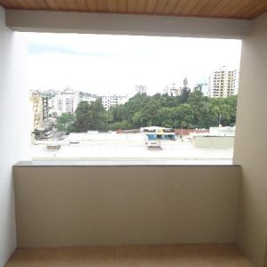 Apartamento com 50m², 1 dormitório, 1 vaga, no bairro Lourdes em Caxias do Sul para Alugar