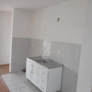 Apartamento com 50m², 1 dormitório, 1 vaga, no bairro Lourdes em Caxias do Sul para Alugar