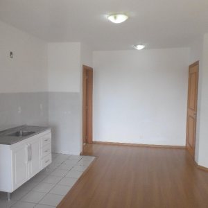 Apartamento com 50m², 1 dormitório, 1 vaga, no bairro Lourdes em Caxias do Sul para Alugar