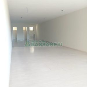 Loja com 120m², no bairro Centro em Caxias do Sul para Alugar