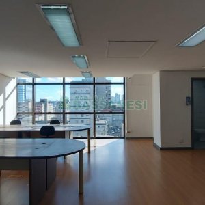 Sala com 50m², no bairro Centro em Caxias do Sul para Alugar