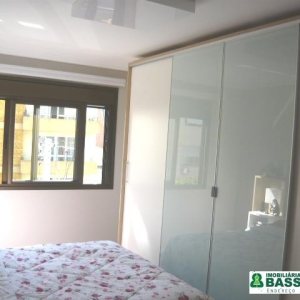 Apartamento com 123m², 3 dormitórios, 2 vagas, no bairro Centro em Caxias do Sul para Comprar