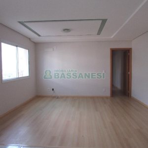 Apartamento com 74m², 2 dormitórios, 2 vagas, no bairro Vila Verde em Caxias do Sul para Alugar