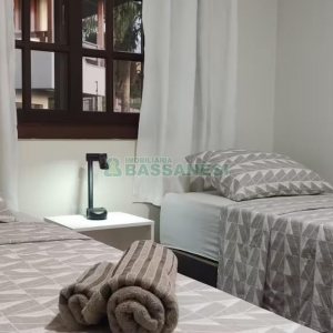 Sobrado com 105m², 3 dormitórios, 1 vaga, no bairro Santa Catarina em Caxias do Sul para Alugar