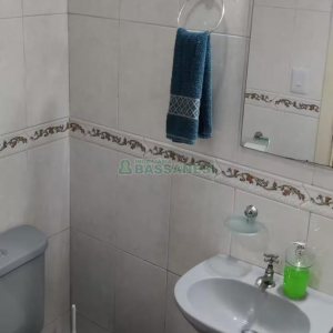 Sobrado com 105m², 3 dormitórios, 1 vaga, no bairro Santa Catarina em Caxias do Sul para Alugar
