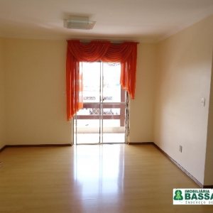 Apartamento com 54m², 3 dormitórios, 1 vaga, no bairro Sagrada Família em Caxias do Sul para Alugar