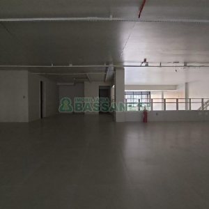 Loja com 451m², 2 vagas, no bairro Centro em Caxias do Sul para Alugar
