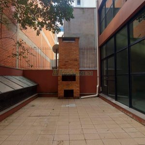 Loja com 451m², 2 vagas, no bairro Centro em Caxias do Sul para Alugar