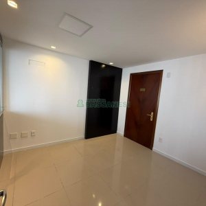 Sala com 105m², 1 vaga, no bairro Centro em Caxias do Sul para Alugar
