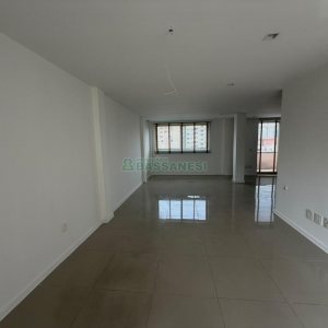 Sala com 105m², 1 vaga, no bairro Centro em Caxias do Sul para Alugar