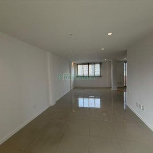 Sala com 105m², 1 vaga, no bairro Centro em Caxias do Sul para Alugar