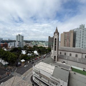 Sala com 105m², 1 vaga, no bairro Centro em Caxias do Sul para Alugar
