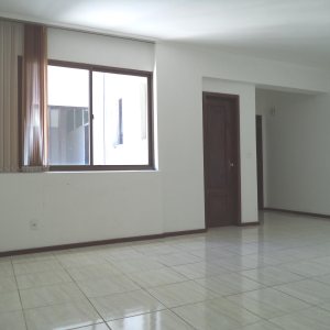 Sala com 39m², no bairro Centro em Caxias do Sul para Comprar