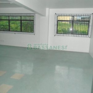 Loja com 370m², no bairro Lourdes em Caxias do Sul para Alugar