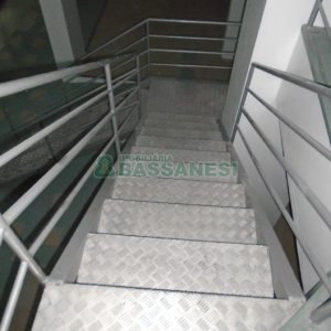 Loja com 370m², no bairro Lourdes em Caxias do Sul para Alugar