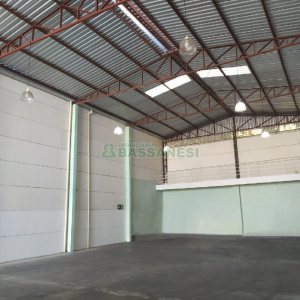 Pavilhão com 490m², no bairro Sanvitto em Caxias do Sul para Alugar