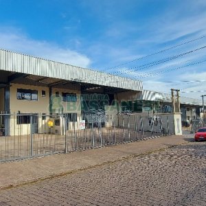 Pavilhão com 817m², no bairro Presidente Vargas em Caxias do Sul para Alugar