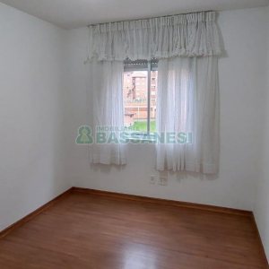 Apartamento com 47m², 2 dormitórios, 1 vaga, no bairro Interlagos em Caxias do Sul para Comprar