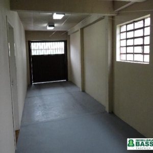 Casa Mobiliada com 250m², 3 dormitórios, 2 vagas, no bairro Medianeira em Caxias do Sul para Alugar