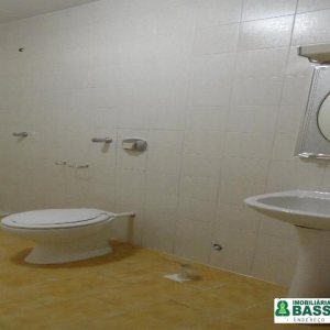 Casa Mobiliada com 250m², 3 dormitórios, 2 vagas, no bairro Medianeira em Caxias do Sul para Alugar