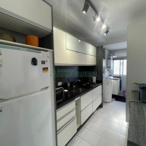 Apartamento com 71m², 3 dormitórios, 2 vagas, no bairro Santa Catarina em Caxias do Sul para Comprar