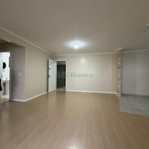 Apartamento com 62m², 1 dormitório, 1 vaga, no bairro Lourdes em Caxias do Sul para Alugar