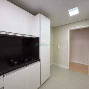 Apto Mobiliado com 50m², 1 dormitório, 1 vaga, no bairro Centro em Caxias do Sul para Alugar