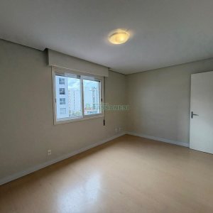 Apto Mobiliado com 50m², 1 dormitório, 1 vaga, no bairro Centro em Caxias do Sul para Alugar