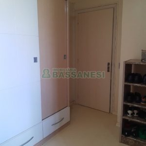Apartamento com 74m², 2 dormitórios, 1 vaga, no bairro Medianeira em Caxias do Sul para Comprar