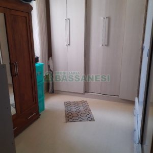 Apartamento com 74m², 2 dormitórios, 1 vaga, no bairro Medianeira em Caxias do Sul para Comprar