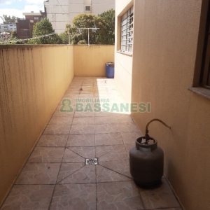 Apartamento com 74m², 2 dormitórios, 1 vaga, no bairro Medianeira em Caxias do Sul para Comprar