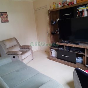 Apartamento com 74m², 2 dormitórios, 1 vaga, no bairro Medianeira em Caxias do Sul para Comprar