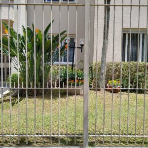 Apartamento com 74m², 2 dormitórios, 1 vaga, no bairro Medianeira em Caxias do Sul para Comprar