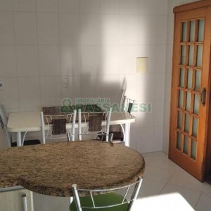 Apartamento com 88m², 2 dormitórios, 2 vagas, no bairro Sagrada Família em Caxias do Sul para Alugar