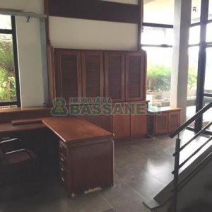 Pavilhão com 6000m², no bairro Nossa Senhora das Graças em Caxias do Sul para Alugar