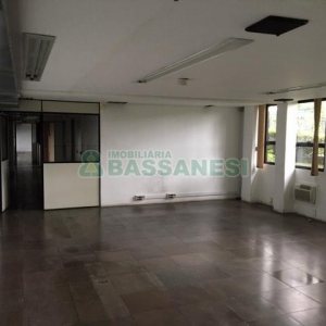 Pavilhão com 6000m², no bairro Nossa Senhora das Graças em Caxias do Sul para Alugar