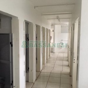 Pavilhão com 6000m², no bairro Nossa Senhora das Graças em Caxias do Sul para Alugar