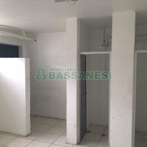 Pavilhão com 6000m², no bairro Nossa Senhora das Graças em Caxias do Sul para Alugar