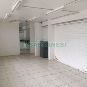 Pavilhão com 6000m², no bairro Nossa Senhora das Graças em Caxias do Sul para Alugar